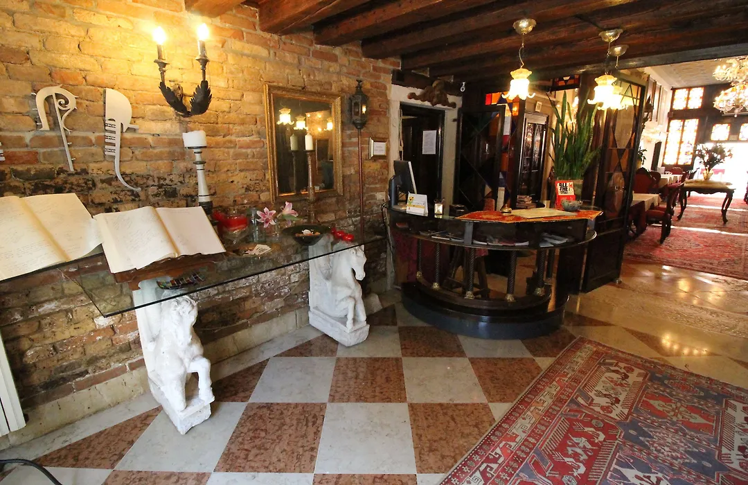Hotel Palazzo Abadessa-1
